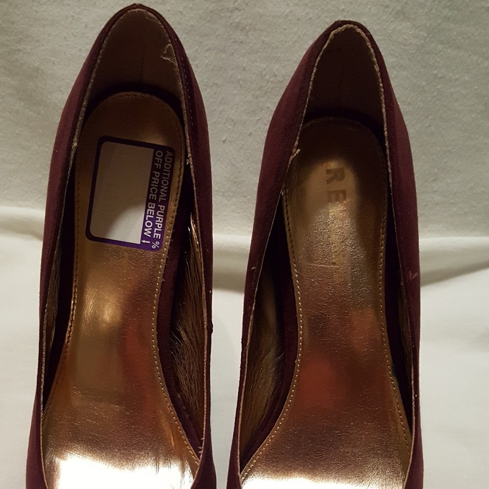 SHOES-REPORT - Picture 4 of 7